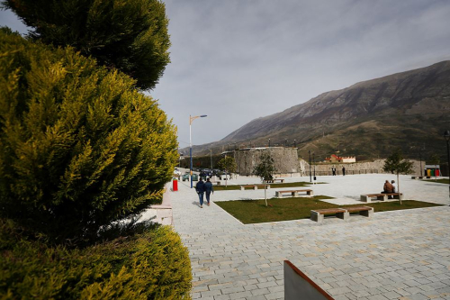 Tepelenës ç'i panë sytë...