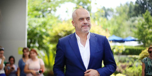 Dilema e fundit, tërheqja nga referendumi dhe shkuarja drejt mocionit të mosbesimit