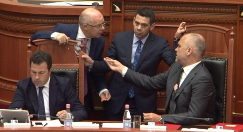 Shkëlqim Cani tentoi të mos paguante Crown Agents