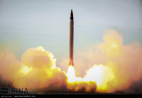 Irani deklaron se ka kapacitet për të prodhuar raketa ndërkontinentale