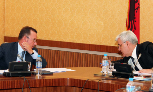 Parimisht ranë dakord të nisin diskutimin nen për nen
