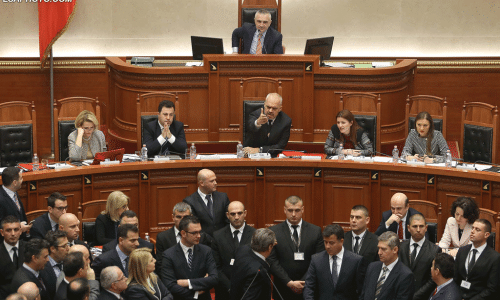 Rasti “Balili”, lufta e vjetër PS-LSI, një opozitë në jerm dhe një Ministri e Brendshme që nuk është për t’u besuar më