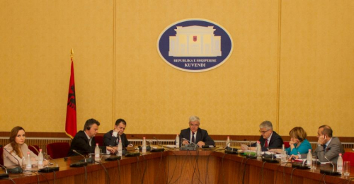 Komisioni i Posaçëm kalon draftin e reformës në drejtësi pa pikat e kontestuara nga opozita