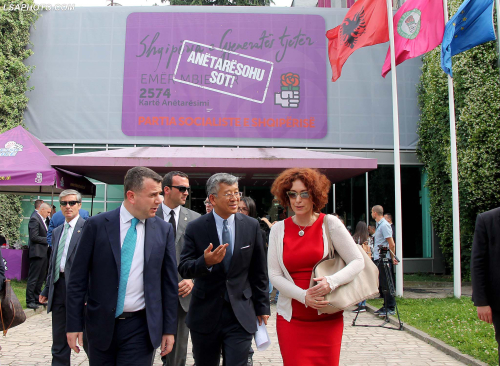 Nuk ka më asistencë për reformën, por një lojë pushteti