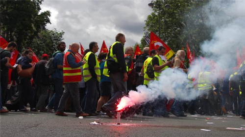 Sindikatat franceze drejt humbjes së ndikimit