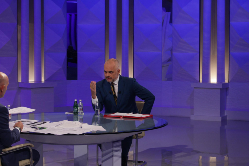 Kryeministri: Nuk ka referendum për mbetjet. Media është bërë kërcënim me rolin që i ka dhënë vetes