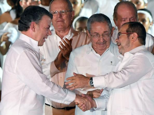 Kolumbi, paqe mes qeverisë dhe FARC. 220 mijë të vdekur në 52 vjet