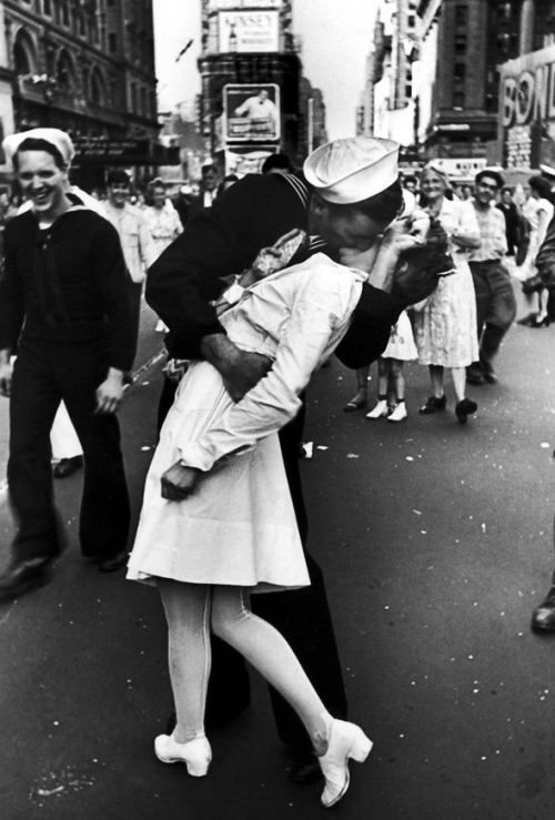 Ndahet nga jeta Greta Zimmer Friedman e fotos së famshme në "Times Square"