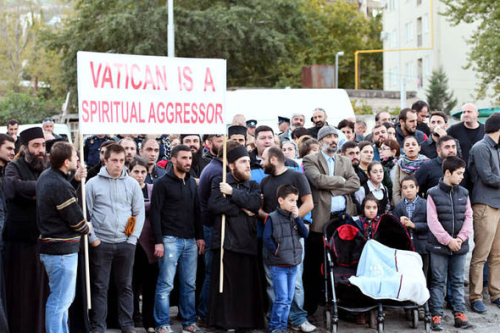 Vizitë e sikletshme e Papa Françeskut në Gjeorgji