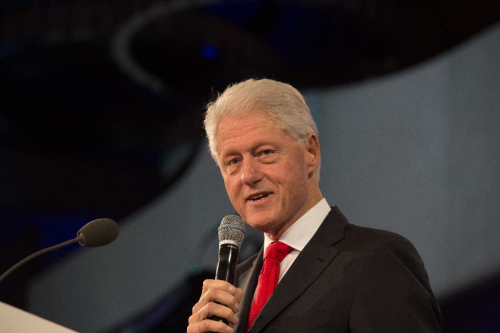 Edhe Billi në telashe, FBI publikon faljet e dyshimta në ditët e fundit si president. I dha lirinë një donatori të Fondacionit Clinton
