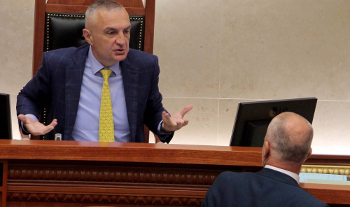 "Foli derës të dëgjojë dritarja". Ilir Meta kërkon mirëkuptim për deklaratat e kryeministrit