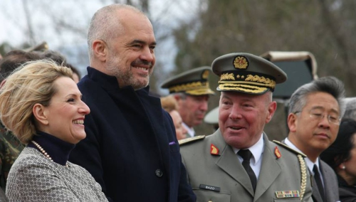 Nishani refuzon rimandatimin e Shefit të Shtabit, ka vepruar pa lejen e Presidentit për pronat e ushtrisë