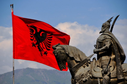 Mitet antemurale dhe Skënderbeu