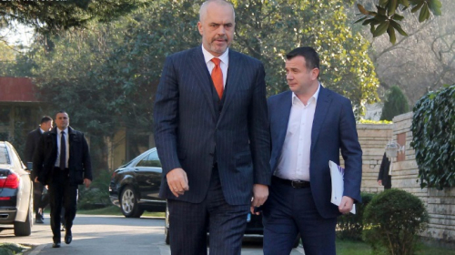 Censura e medias për fushatë, akt i paprecedentë në Shqipërinë e viteve të fundit