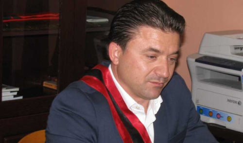 Tre kokat e vonuara të dekriminalizimit, Rroshi bie në grackën e LSI-së