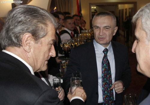 Rruga drejt ribashkimit?