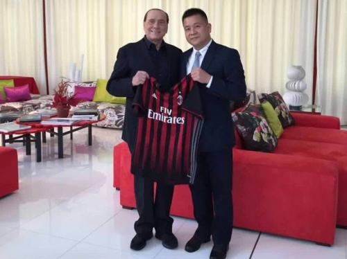 Milan në dorë të kinezëve