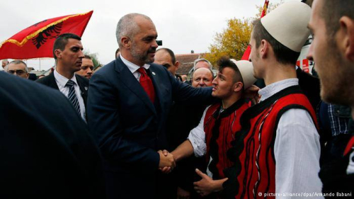 Reagimi i parë jozyrtar nga Tirana për qëndrimin e Presidentit maqedonas
