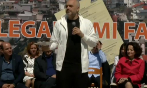 Lufta për vota, kryeministri premton Zyrë Arsimore për minoritetin