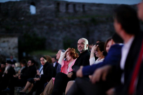 Garanci nga kryeministri: Në Shqipëri nuk do bëhet nami