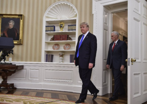 Politika e SHBA në Ballkanin Perëndimor nuk ndryshon. Trump zgjat me një vit urdhërin ekzekutiv të vitit 2001