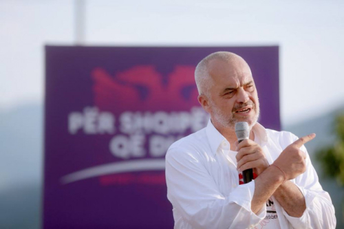 Kush i zgjidh hallet e mia? Edi Rama dhe partia...