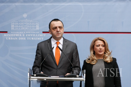 Ndërtimet pa leje, kur qeveria të tregon edhe ligjin edhe Maliqin