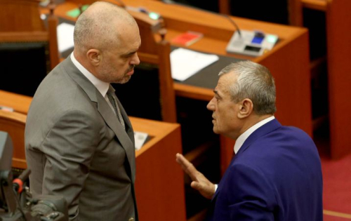 “Gramoz Ruçi, simbol i asgjëje. PS e shkëputur nga e kaluara”