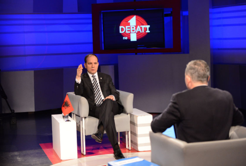 Çështja “Tahiri”/Ish-presidenti Nishani: Kërkoni transkriptin e mbledhjes së fundit të Këshillit të Sigurisë