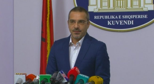 Tahiri sqaron pozicionin! (Video)