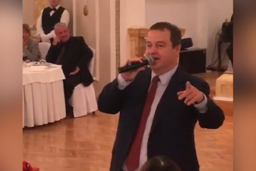 Nga një këngë e kënduar nga Ivica Daçiç*