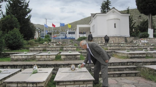 Nga Tepelena në Korçë, gërmimet për ushtarët grekë