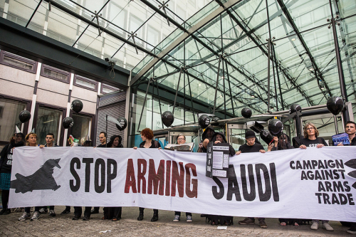 Vendet e BE-së, ndër furnizuesit kryesorë të armëve në konfliktin Arabi Saudite-Jemen