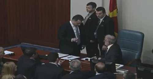 Shqipja, gjuhë zyrtare në Maqedoni(video)