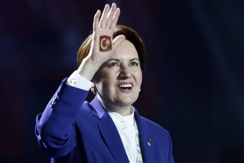 Gruaja që kërcënon triumfin e Erdogan