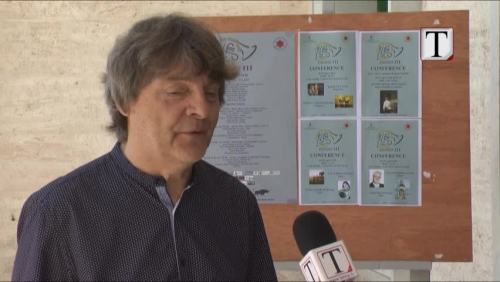 Intervista/Arkady Shilkloper, artisti i njohur rus në Tiranë: Tradita muzikore shqiptare, shumë mundësi për zhvillim