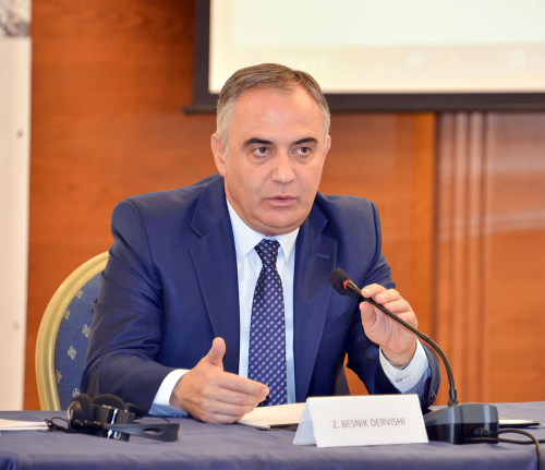A do të propozohej dhe miratohej sot ligji "Për të drejtën e informimit"?*