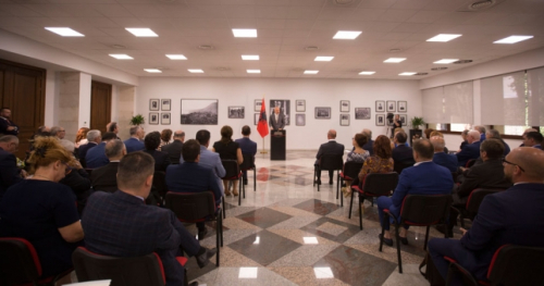 Plani holandez, plani francez...kursi i Harvardit*