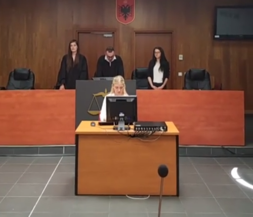 Gjyqtarë me kurs partie