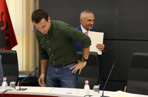 Meta i përgjigjet Veliajt: Sipërfaqësor, udhëhiqesh nga interesa private
