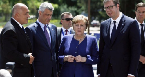 Thaçi sfidon Merkel, pakti me Vuçiç brenda 2019