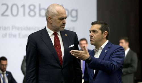 Asnjë vështirësi për të lexuar Edi Ramën