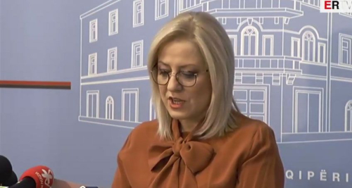 Nikolla: Së shpejti gjuha rome futet në shkolla