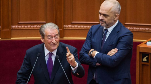 Përplasja e dhunshme si axhendë politike