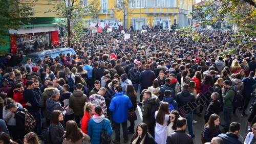 Studentët nuk po thonë atë që i mundon realisht*