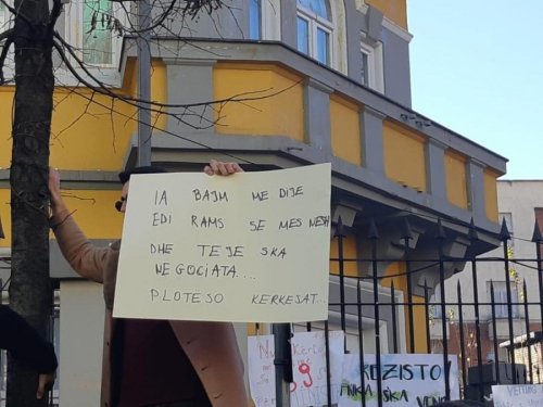 Sali Berisha në sulm/Protestë e Xanun...