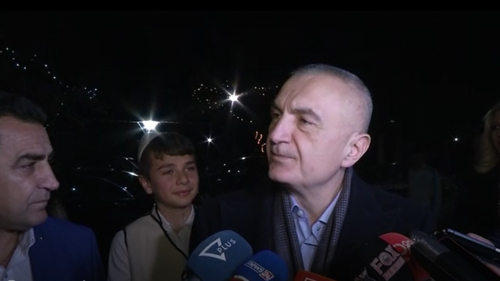 Meta i kthehet naivitetit. Dhe një iso për Lulin!