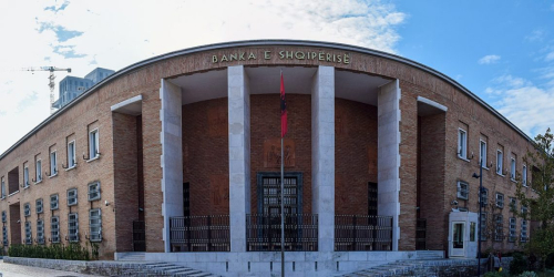 Zhvlerësimi i euros shkaktoi 45 miliardë lekë dëm në buxhet
