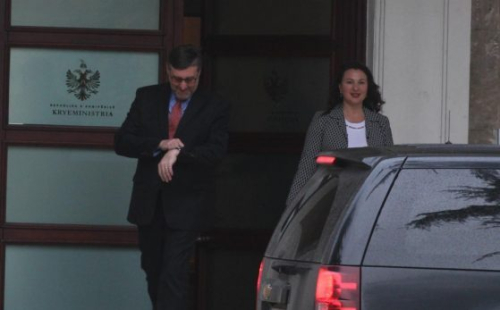 Palmer, çfarë negocioi në Tiranë