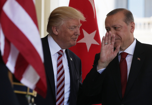 Irani gjen mbrojtje tek Erdogan